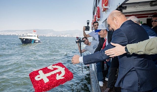 İzmir Körfezi Kabotaj Bayramı merasimlerine sahne oldu