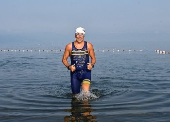 İznikli yüzücü Guinness için İznik’te ter döküyor