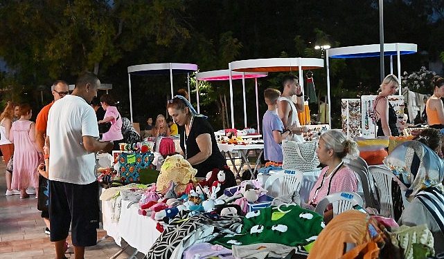 Kemer’de üreten konut hanımları kermesi