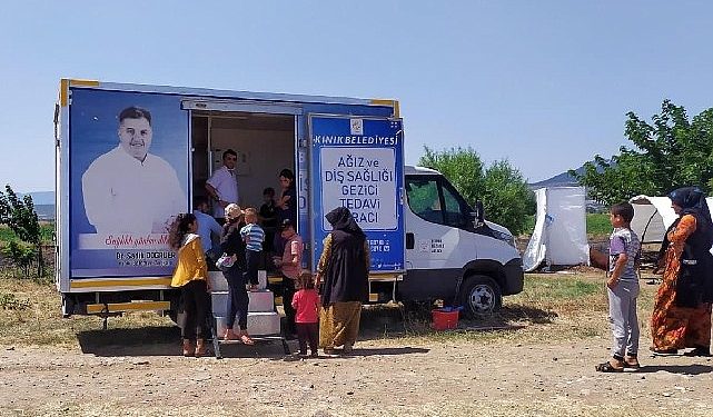 Kınık’ta gezici diş sıhhati aracında tarım emekçilerine sıhhat taraması