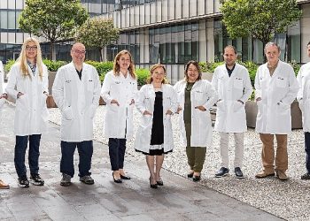 Koç Üniversitesi Hastanesi Demiyelinizan Santral Hudut Sistemi Hastalıkları Merkezi’nde Multidisipliner Yaklaşım Öne Çıkıyor