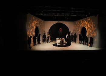 Konya Kent Tiyatrosu “Barsisa” Oyununu Bu Sefer Uşak’ta Sahneledi