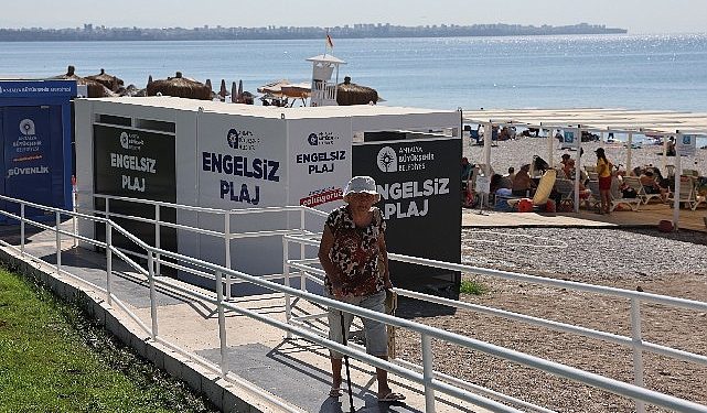 Konyaaltı Manisiz Plajı bu yılda engellilerin gözdesi