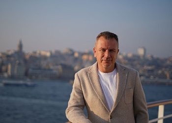 Kruvaziyer truzimin odağı olduk yıl sonu gayemizin 1.5 milyon ziyaretciye ulaşmak 