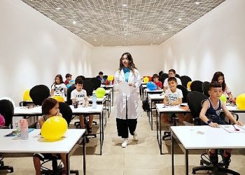  Kültür sanat kampında hem eğleniyor hem de öğreniyorlar 