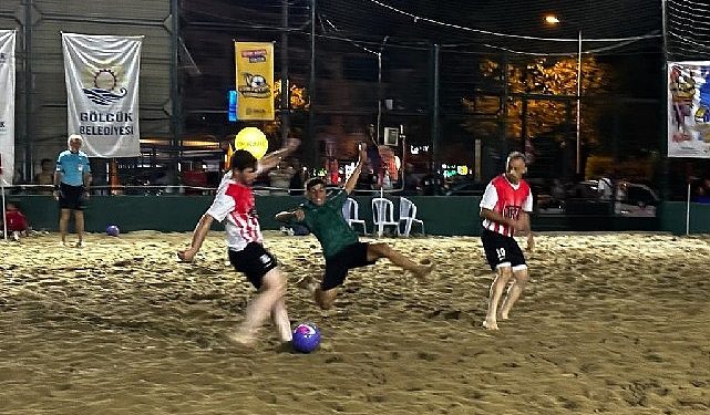 Kum futbolu turnuvasıyla büyük heyecan başladı