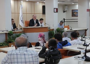 Lider Alım mahallelerin meselelerini dinledi  