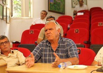 Lider deveciler muhtarlarla toplantı düzenledi 