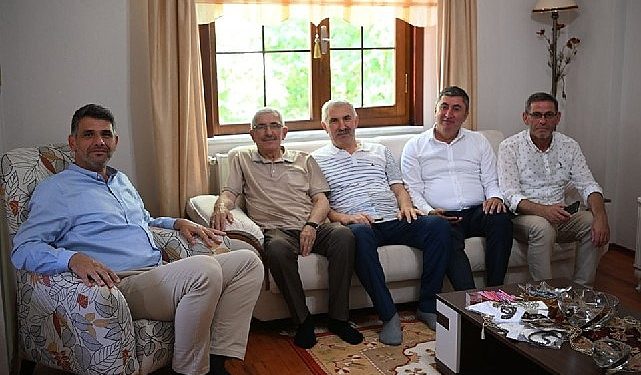 Lider Kocaman’dan Kartepeli hacılara ziyaret