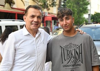 Lider Özyiğit, Kushimoto Sokağı esnafını ziyaret etti