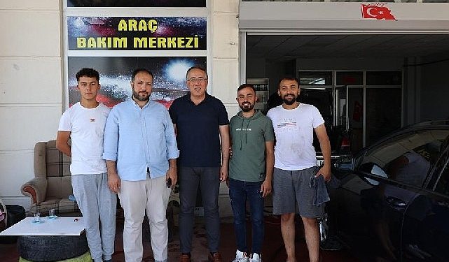 Lider Savran, 2000 Konutlar ve Yeni Mahalle’de esnaf ziyaretlerinde bulundu