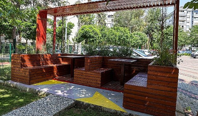 Lider Tugay, Karşıyaka’yı halkla birlikte yönetiyor