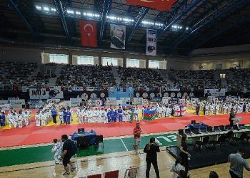 Madalyalar sahiplerini buldu