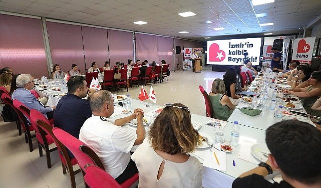 Mahallî İdareler Eğitim Konseyi Bayraklı’da toplandı