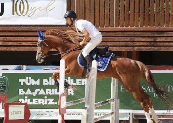 Minik binicilerin kalbi “Sporun Başşehri Kocaeli”de attı