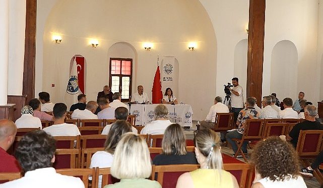 Mudanya Belediyesi’nin temmuz ayı olağan meclis toplantısı Tirilye Kültür Merkezi’nde gerçekleştirildi.