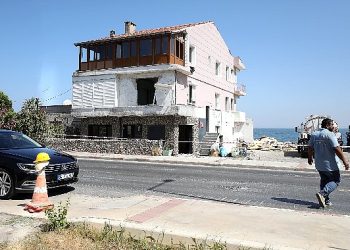 Narlıdere’de imara muhalif yapılarla uğraş sürüyor