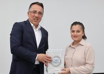Nevşehir Belediyesi LGS’de birinci 50’ye giren Öğrencileri ödüllendirdi 