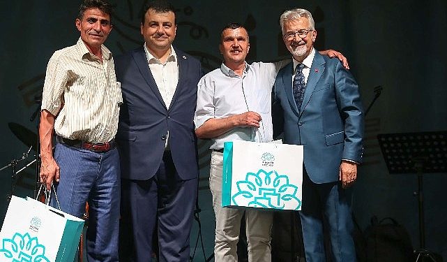 Nilüfer ailesi 36. yaşını kutladı