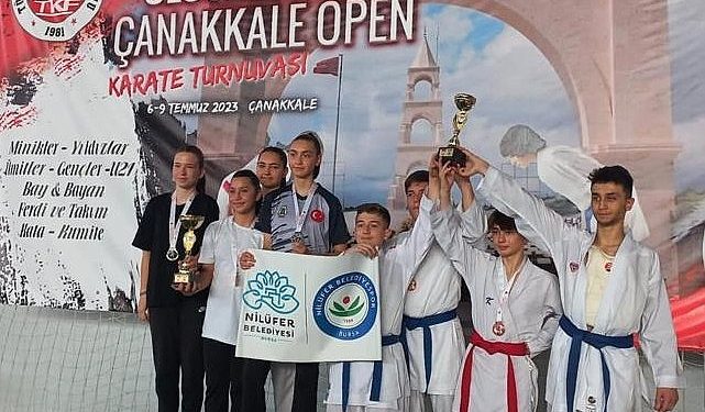 Nilüferli sportmenler Karate Turnuvası’ndan mükafatla döndü
