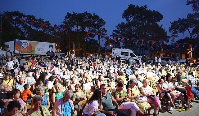 Paylı Mükemmeller Kumpanyası İzleyici İle Buluştu