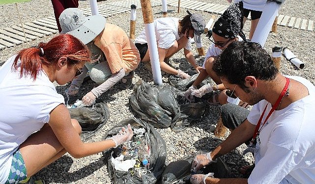 Plastiksiz Kıyılar, Plastiksiz Sular Projesi Konyaaltı Kıyısı’nda başladı