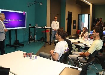 Podcast atölyesi birinci mezunlarını verdi