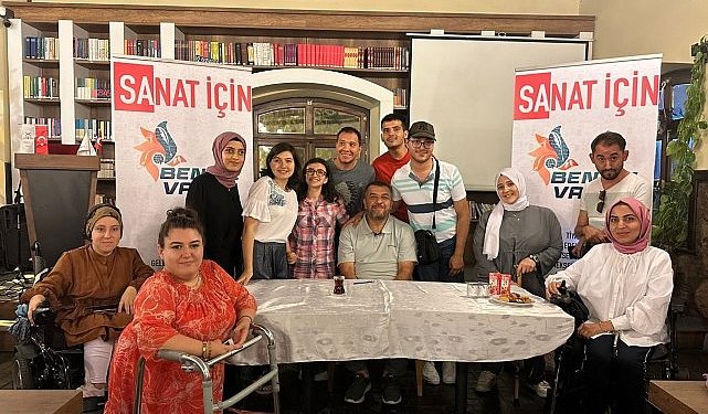 Şair Kılıçarslan, özel ihtiyaçlı okurlarıyla buluştu