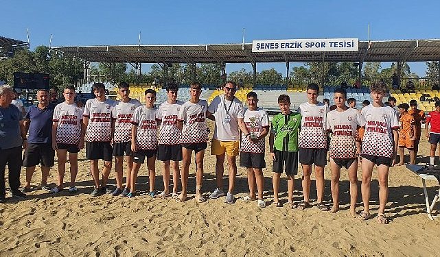 Sakin Kentin gençleri şampiyon