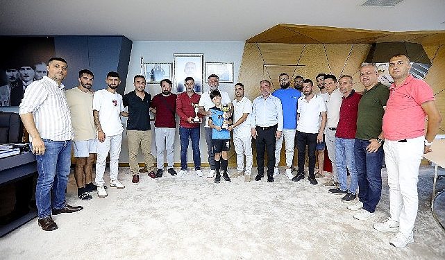 Şampiyonluk kupasını Lider Sandal’a getirdiler