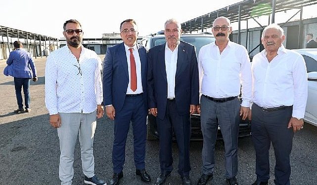 Sarsıntıdan etkilenen Hatay’da Nevşehir Kapadokya zerzevat hali’nin açılışı yapıldı