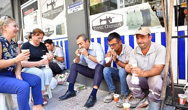 Soner Çetin çalışanlarla ekmeğini paylaştı