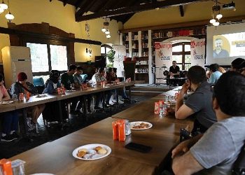 Suat Köçer ile “Sanat İçin Ben De Varım”