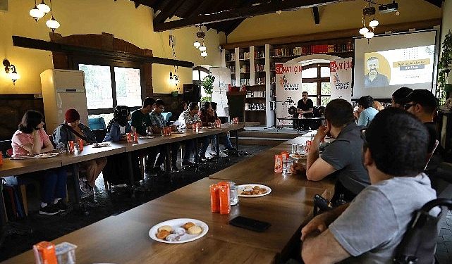 Suat Köçer ile “Sanat İçin Ben De Varım”