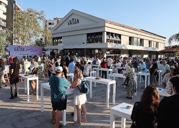 Tarihi Vatan Kahvesi yine Antalyalıların hizmetinde