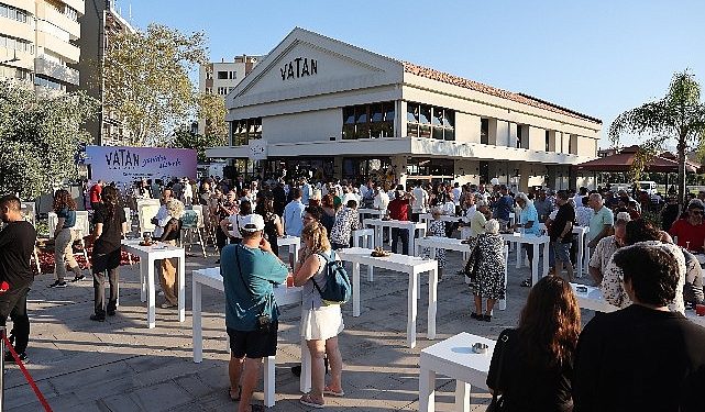 Tarihi Vatan Kahvesi yine Antalyalıların hizmetinde