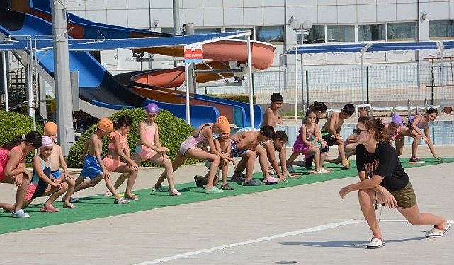 Torbalı Belediyesi’nde yüzme kursları başladı