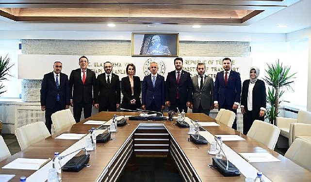Ulaştırma ve Altyapı Bakanı Abdulkadir Uraloğlu’na “Hayırlı Olsun” ziyareti