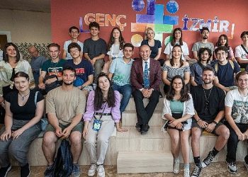 Üniversiteli dostu büyükşehirler listesinde İzmir tepede