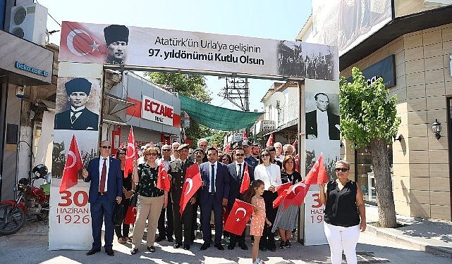 Urlalılar 97 yıldır Atatürk’ü bağrına basıyor