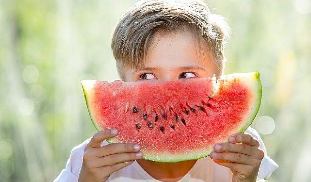 Yaz aylarında çocuklar için 10 beslenme önerisi