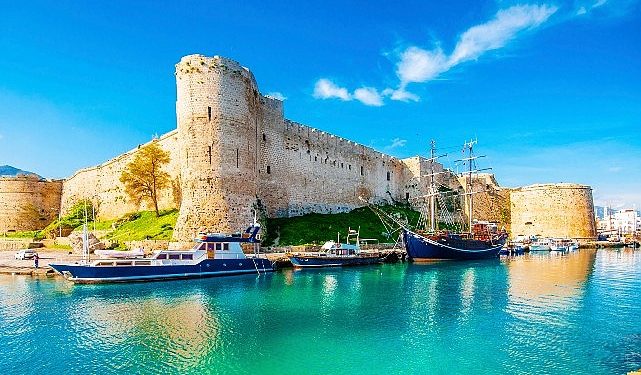 2 gün müsaade al, 5 gün tatil yap! | Enuygun açıkladı: 30 Ağustos tatili için Kaş’ta otel fiyatları 850 TL’den başlıyor