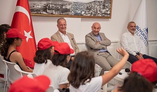 Adıyamanlı depremzede çocuklardan Lider Soyer’e teşekkür