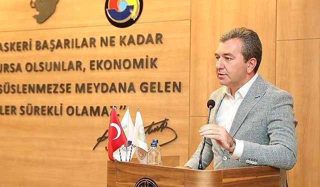 AK Parti İzmir Milletvekili ve Gençlik Kolları Genel Lideri Eyyüp Kadir İnan Bergama’ya ziyarette bulundu