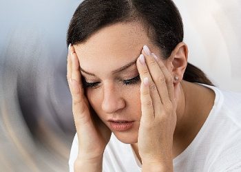 Baş dönmesi ve istikrar sorununuz varsa, kulak kistalleriniz oynamış olabilir  