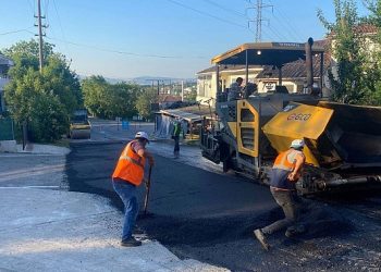 Başiskele Kahramanlar Caddesi asfaltlandı