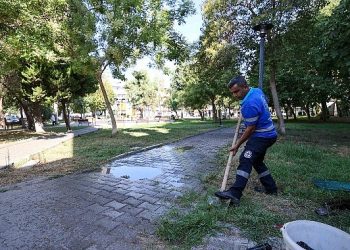 Buca’nın nefes alanları vandalların amacında