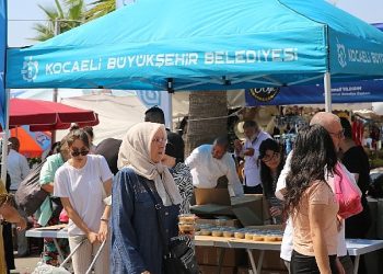 Büyükşehir’den 41 bin adet aşure ikramı
