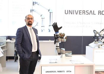 Cobot’lar otomotiv üretimindeki esneklik sağlıyor verimliliği artırıyor