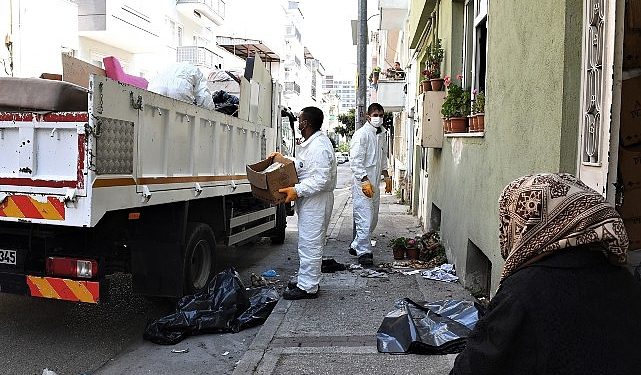 Çöp konuttan 2 kamyon eşya çıktı